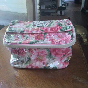 Vintage Pink Floral Travel Kit |  8"x5"